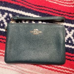NWOT Coach wristlet